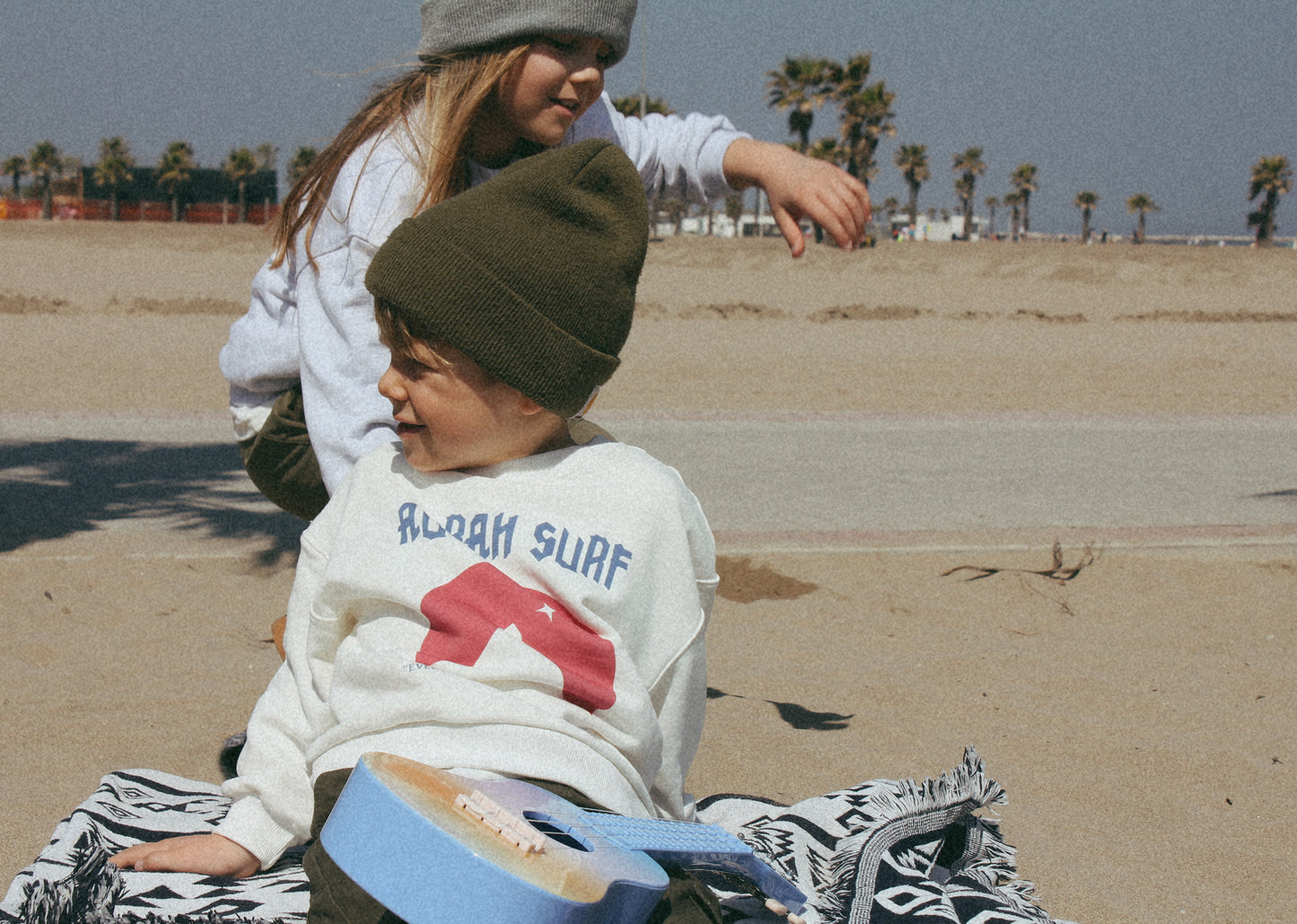 AURAH SURF SWEATSHIRT