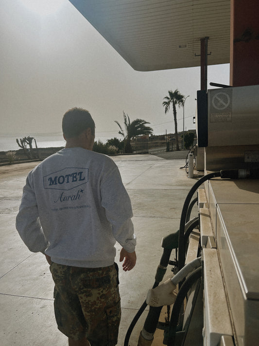 AURAH MOTEL SWEATSHIRT