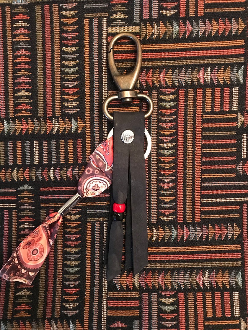 PAISLEY BANDANA K-CHAIN