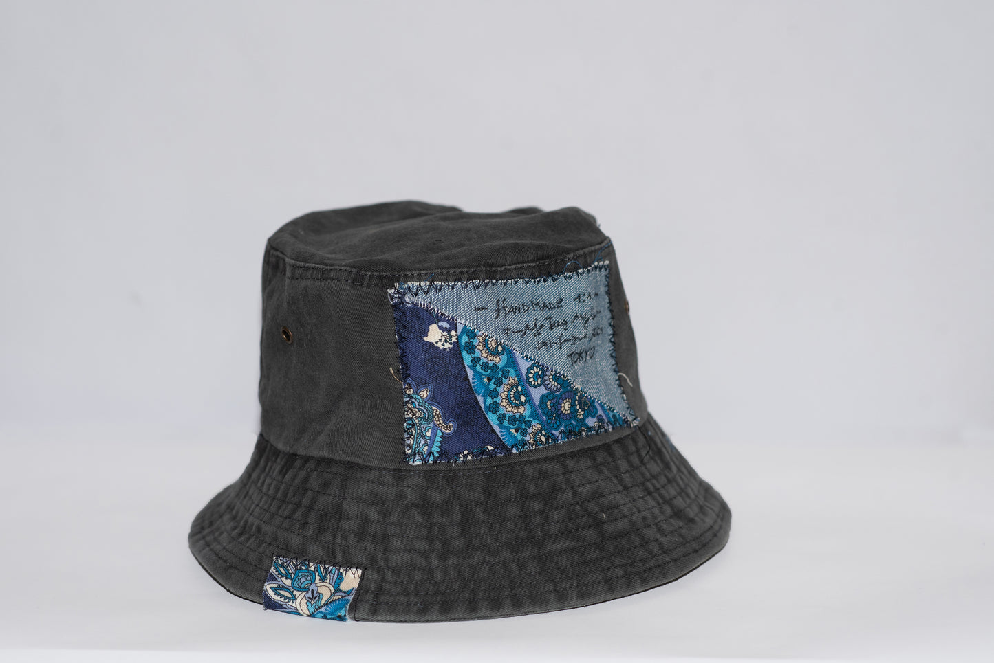 Tokyo Bucket hat