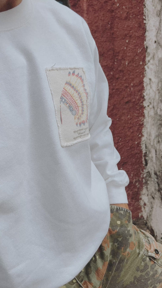 HALONA WHITE SWEATSHIRT